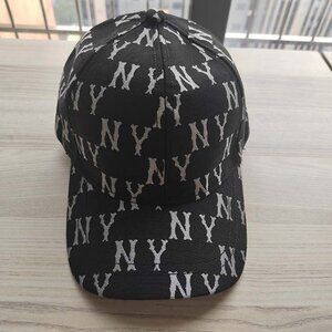 MLB Logo Embroidered NY New York Yankees Baseball Cap